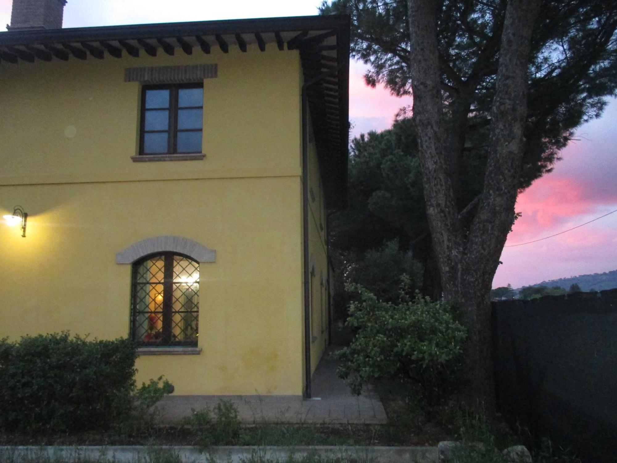 Relais"La Cappuccina" Rooms&Apartments Assisi Bagian luar foto