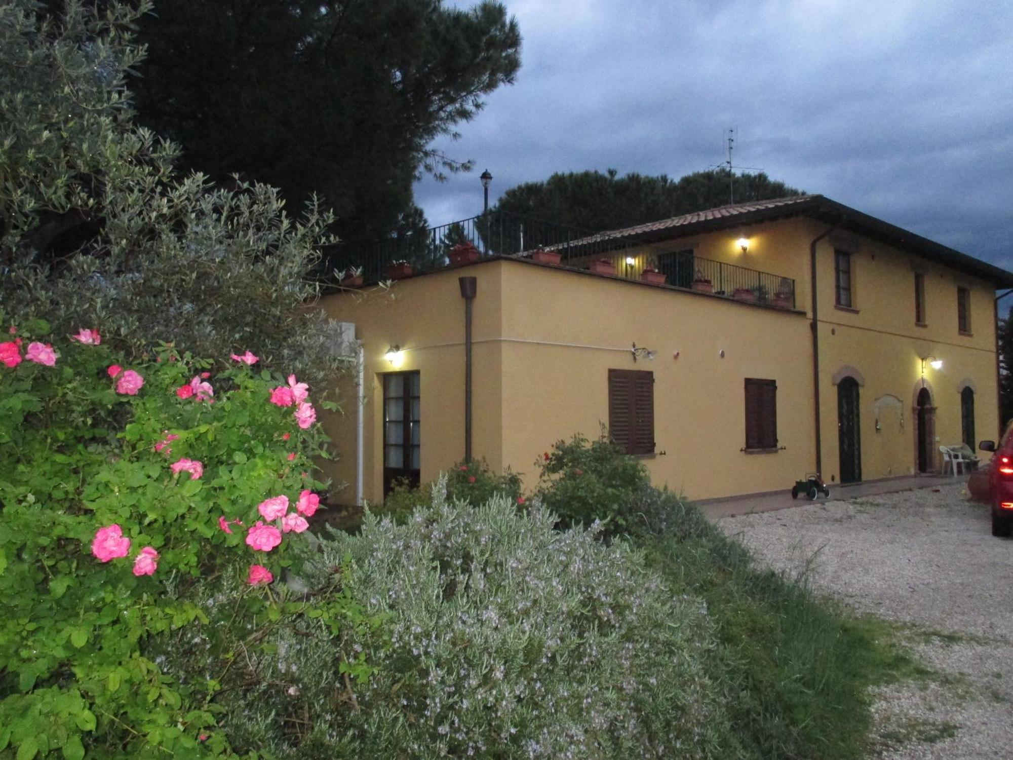 Relais"La Cappuccina" Rooms&Apartments Assisi Bagian luar foto