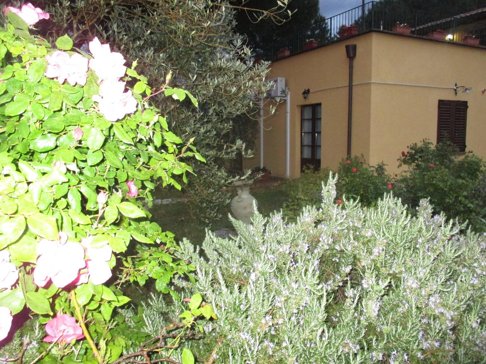 Relais"La Cappuccina" Rooms&Apartments Assisi Bagian luar foto