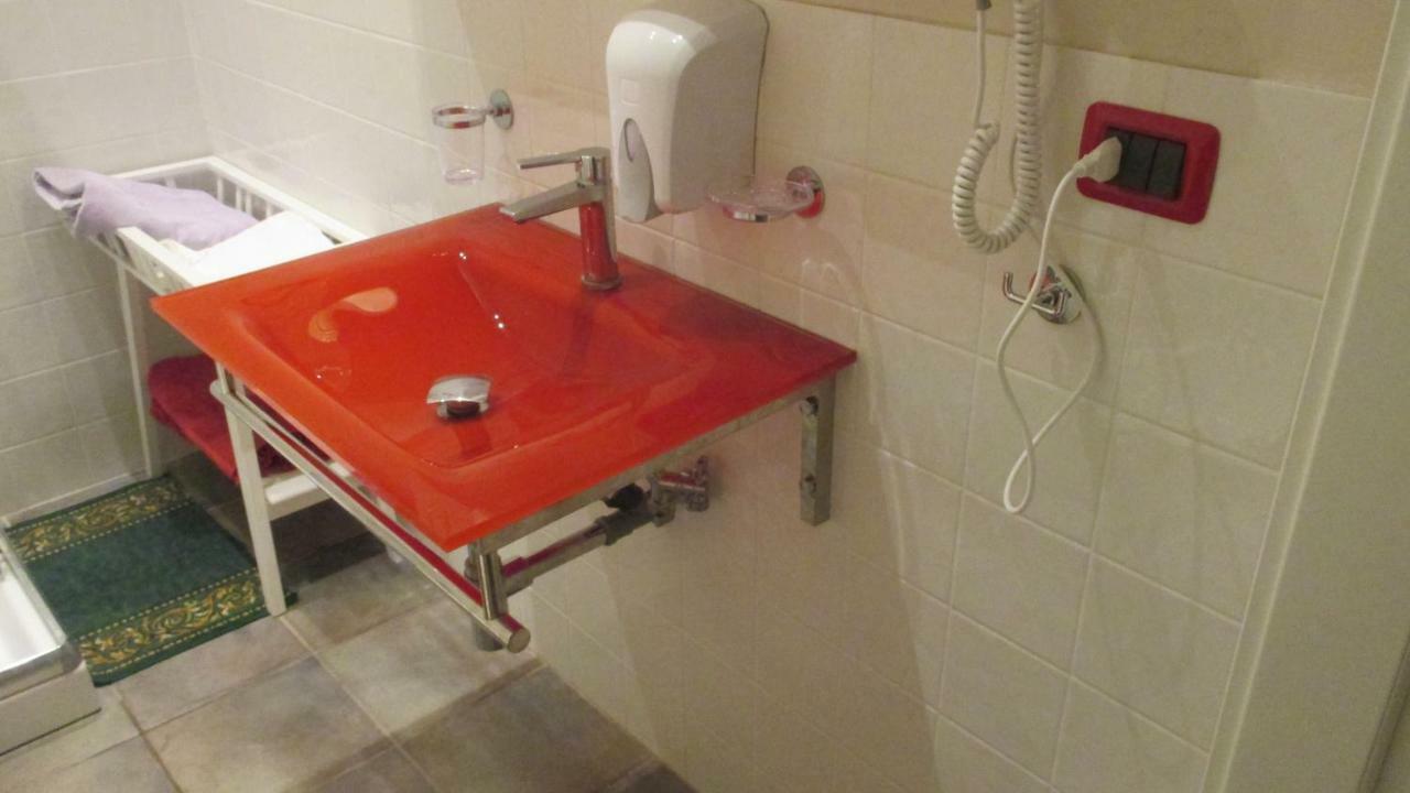 Relais"La Cappuccina" Rooms&Apartments Assisi Bagian luar foto